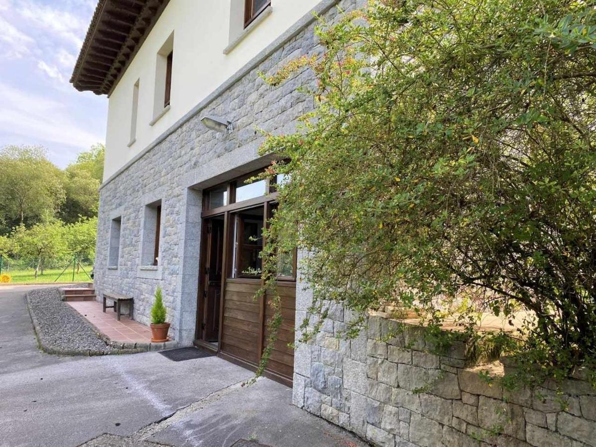 Casa De Los Carpinteros Arriondas Esterno foto